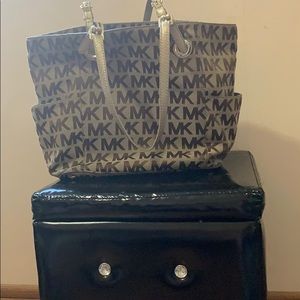 Michael Kors purse